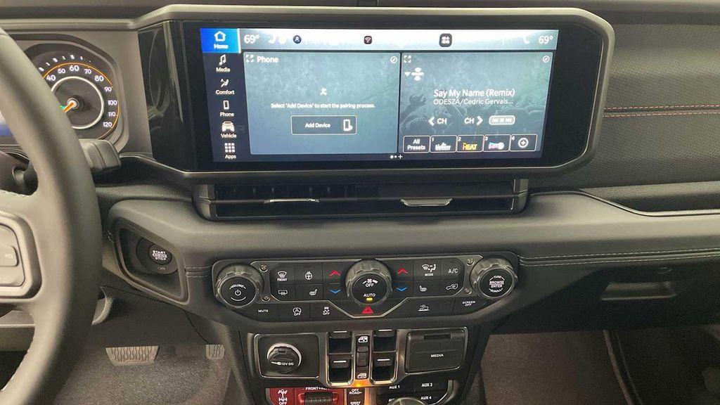 new 2025 Jeep Wrangler car, priced at $59,420