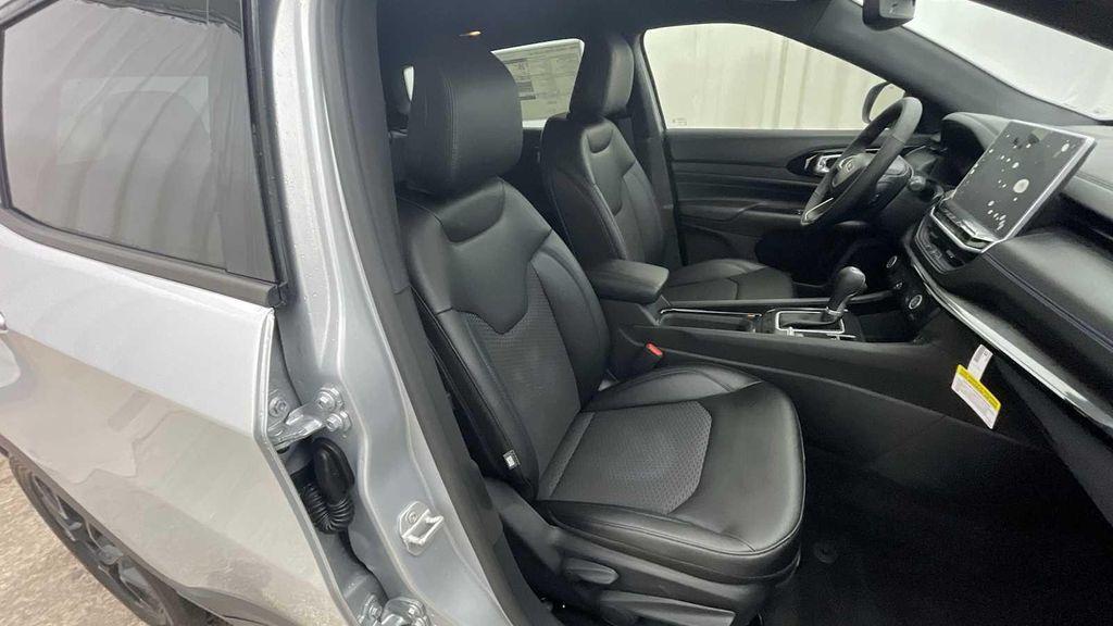 new 2026 Jeep Compass car, priced at $35,875