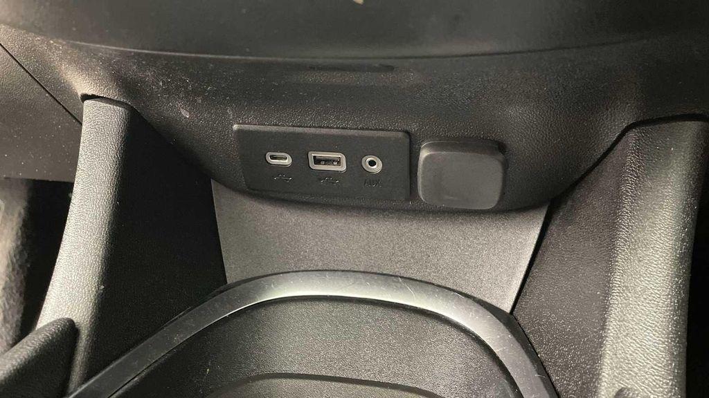 used 2019 Chevrolet Malibu car, priced at $14,998