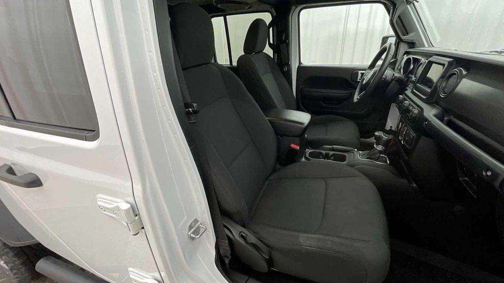 used 2023 Jeep Gladiator car, priced at $31,998