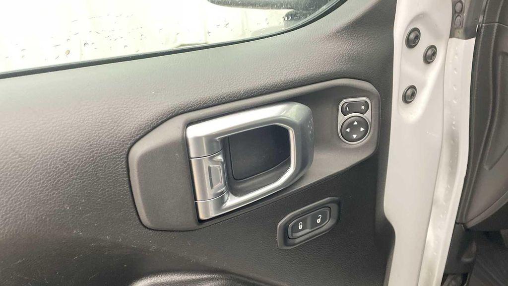 used 2023 Jeep Gladiator car, priced at $31,998