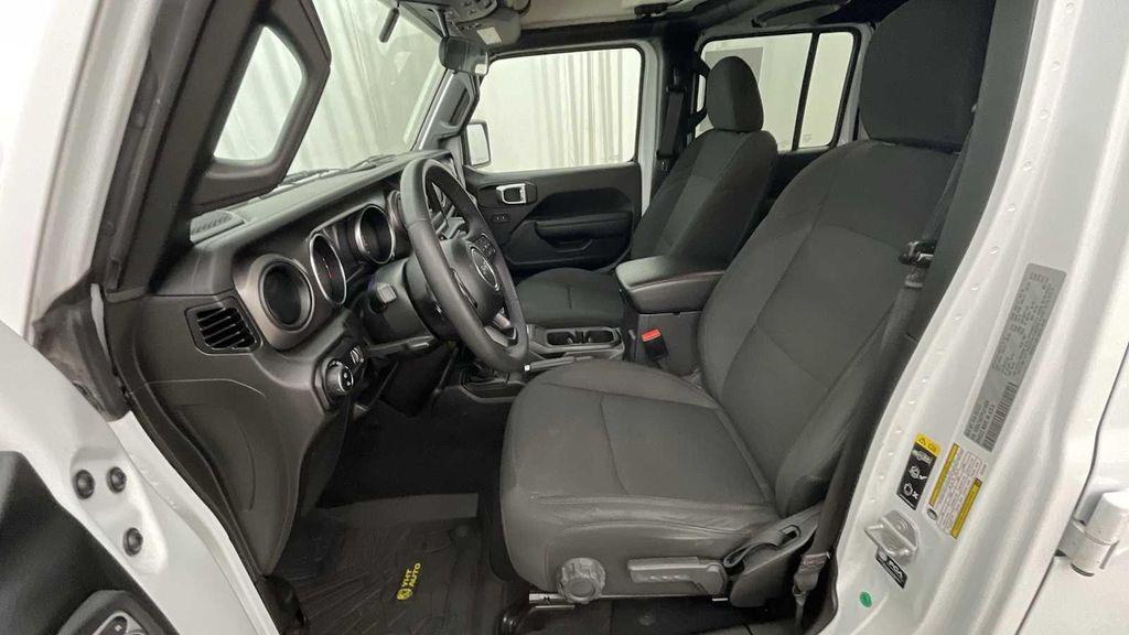 used 2023 Jeep Gladiator car, priced at $31,998