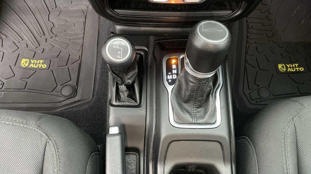 used 2023 Jeep Gladiator car, priced at $31,998