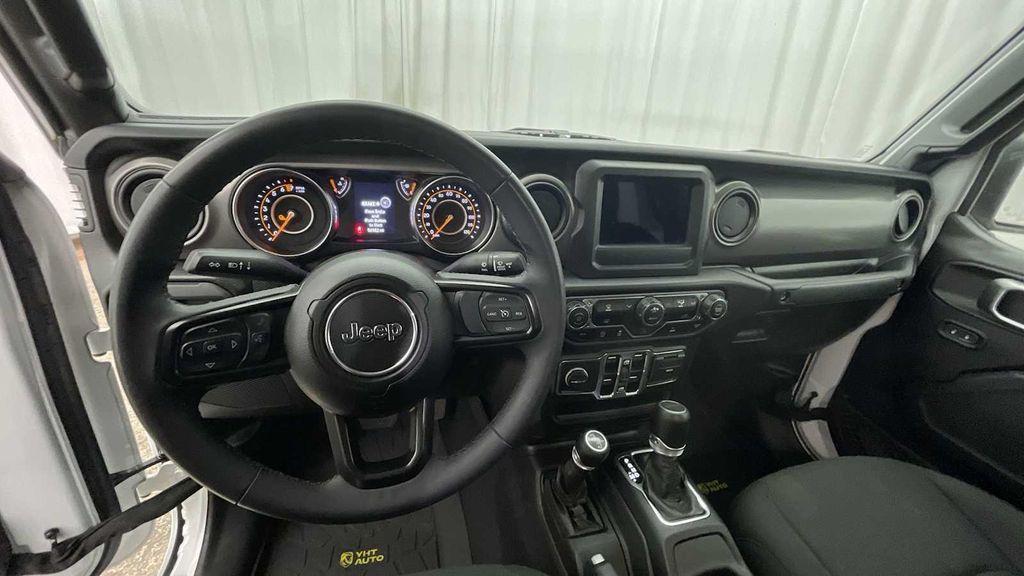 used 2023 Jeep Gladiator car, priced at $31,998