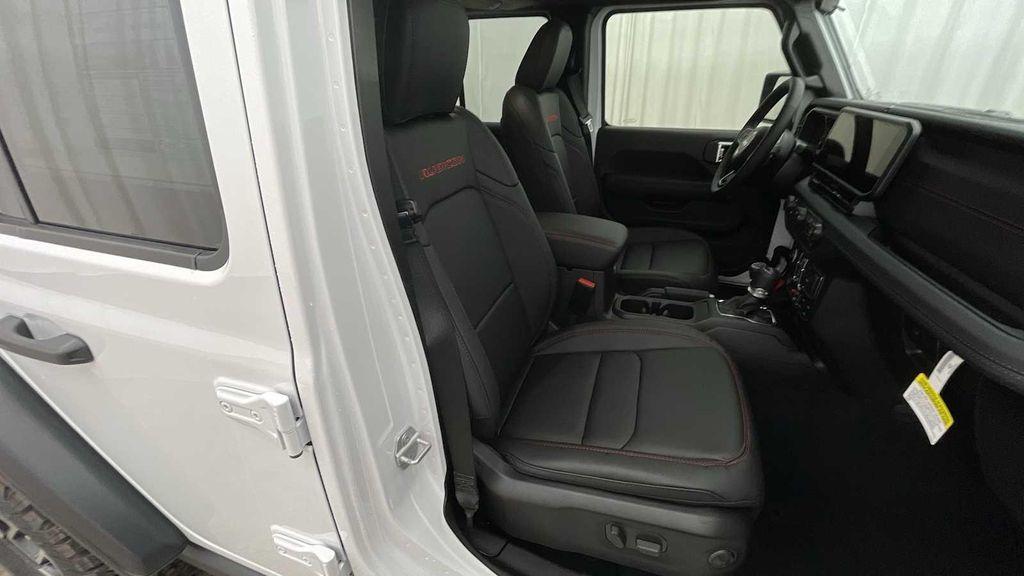 new 2025 Jeep Wrangler car, priced at $58,230