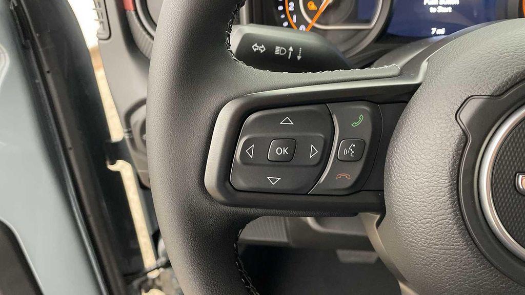 used 2025 Jeep Gladiator car, priced at $45,998