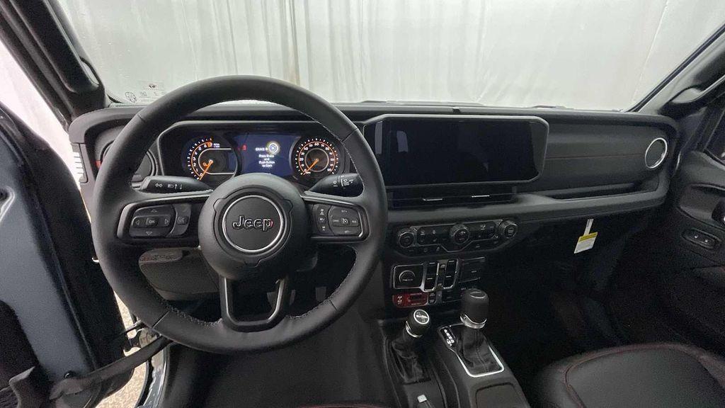 used 2025 Jeep Gladiator car, priced at $45,998