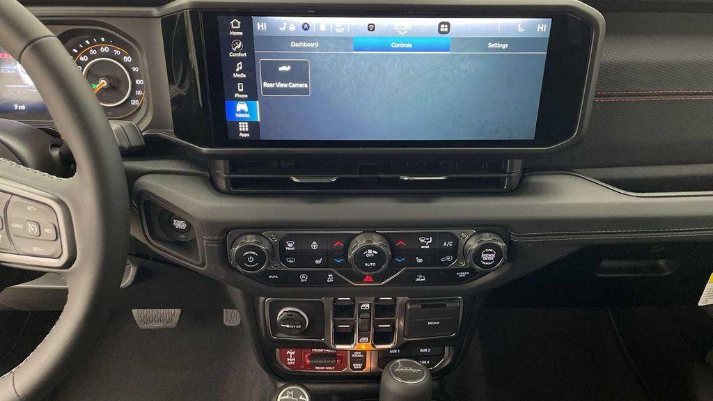 used 2025 Jeep Gladiator car, priced at $45,998