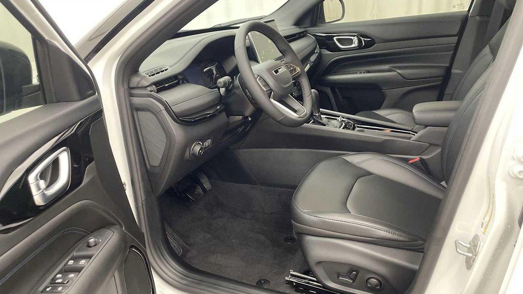 new 2026 Jeep Compass car, priced at $35,525