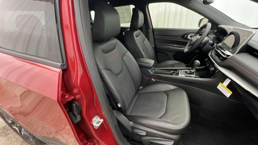 new 2026 Jeep Compass car, priced at $34,533