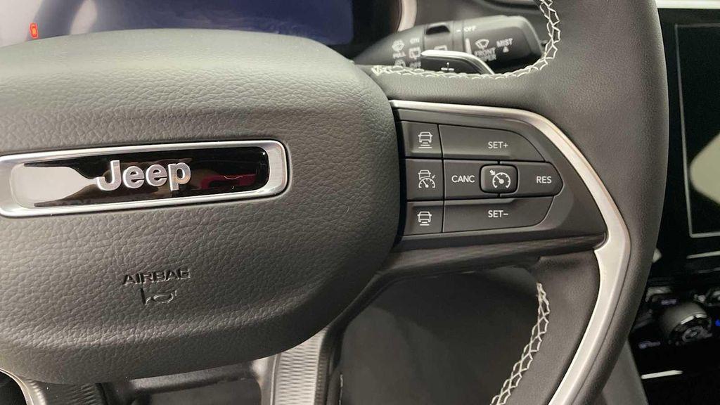 new 2025 Jeep Grand Cherokee L car, priced at $47,904