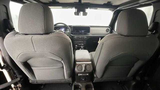 new 2025 Jeep Gladiator car, priced at $50,358