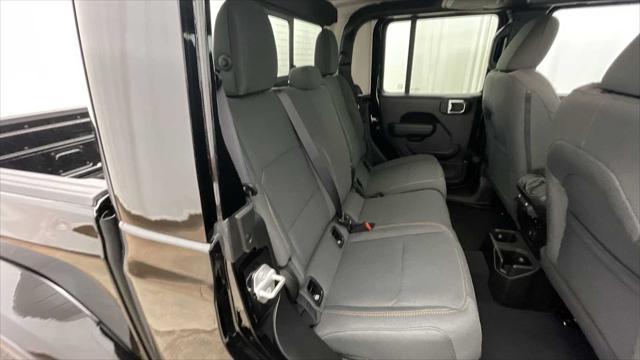 new 2025 Jeep Gladiator car, priced at $50,358