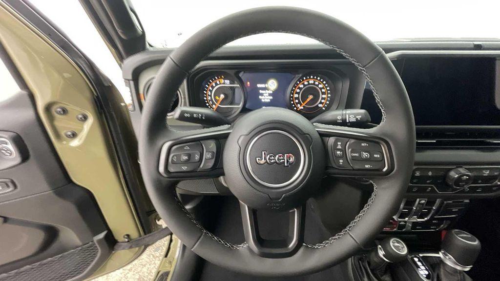 new 2025 Jeep Gladiator car, priced at $55,001