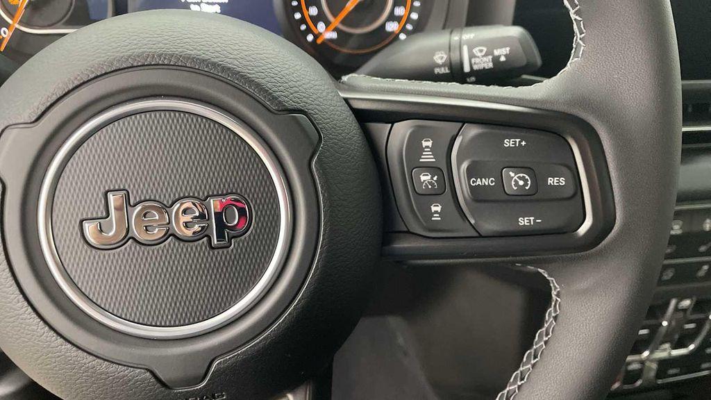 new 2025 Jeep Gladiator car, priced at $55,001