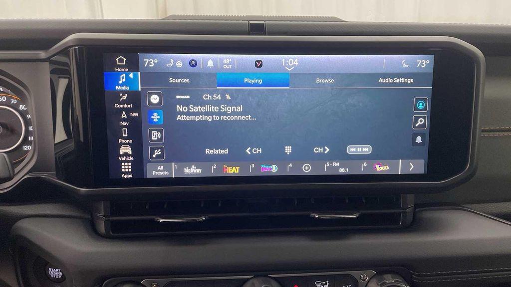 new 2025 Jeep Gladiator car, priced at $55,001