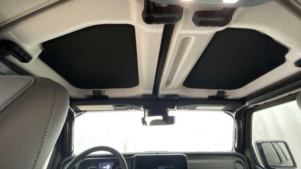 new 2025 Jeep Gladiator car, priced at $55,001