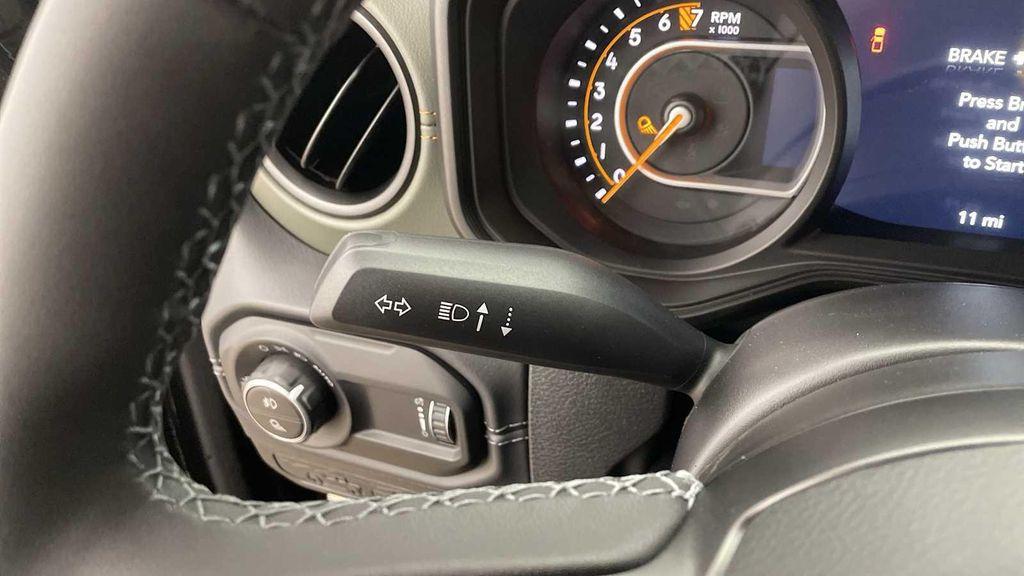 new 2025 Jeep Gladiator car, priced at $53,055