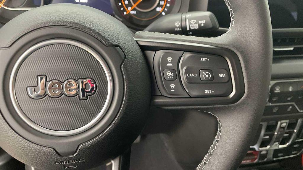 new 2025 Jeep Gladiator car, priced at $53,055