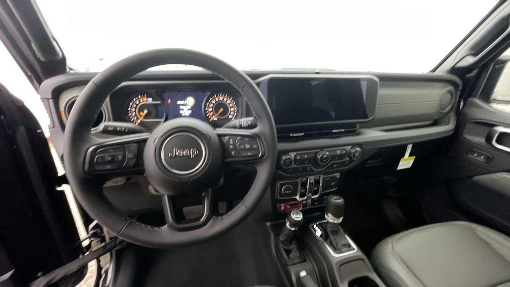 new 2025 Jeep Gladiator car, priced at $53,055