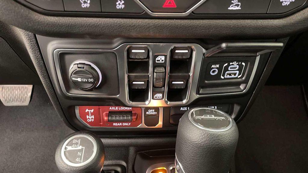 new 2025 Jeep Gladiator car, priced at $45,715