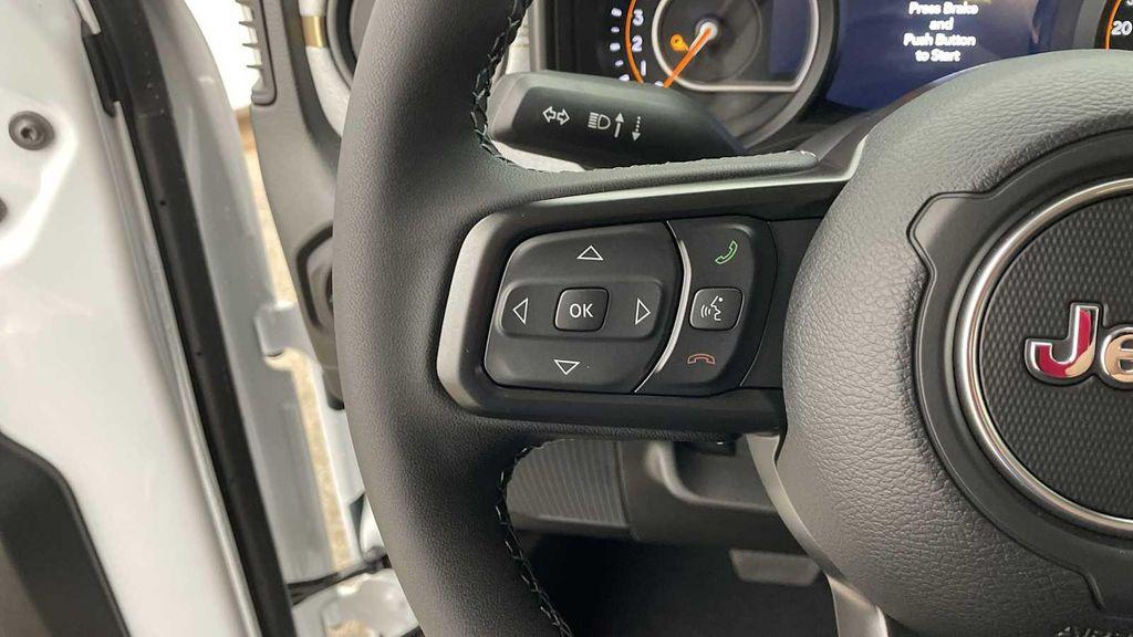 new 2025 Jeep Gladiator car, priced at $45,715