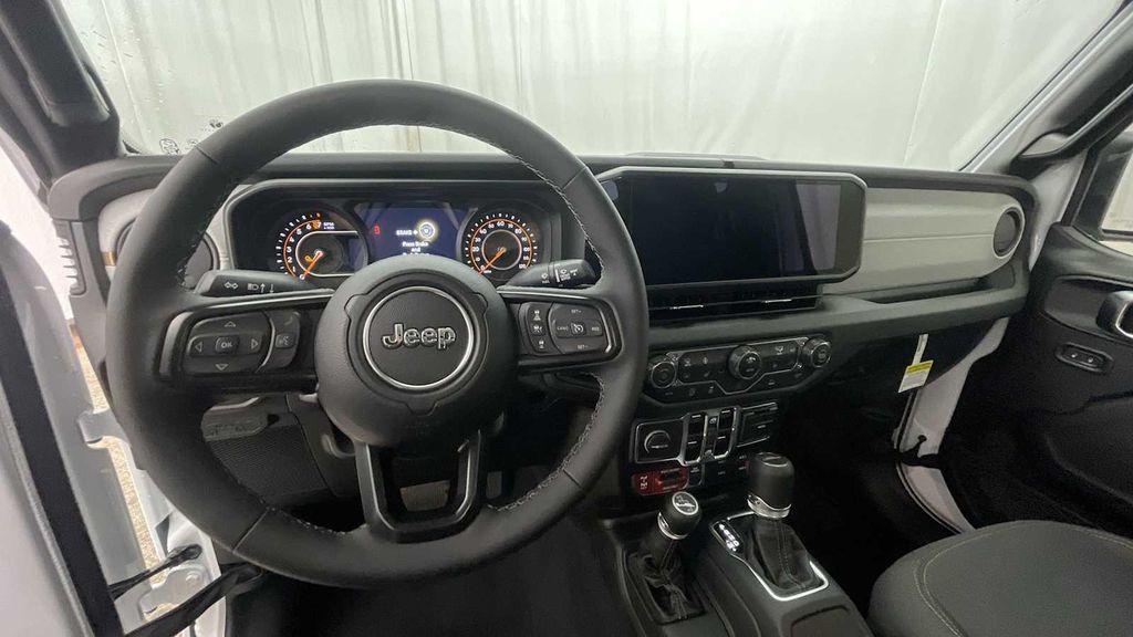 new 2025 Jeep Gladiator car, priced at $45,715