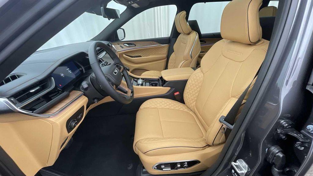 new 2025 Jeep Grand Cherokee L car, priced at $69,630