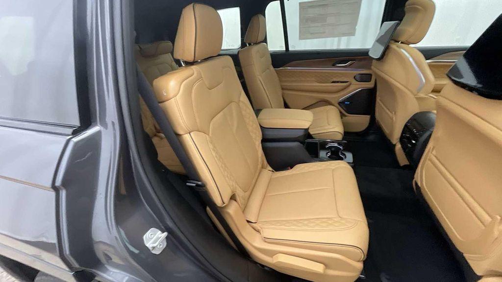 new 2025 Jeep Grand Cherokee L car, priced at $69,630