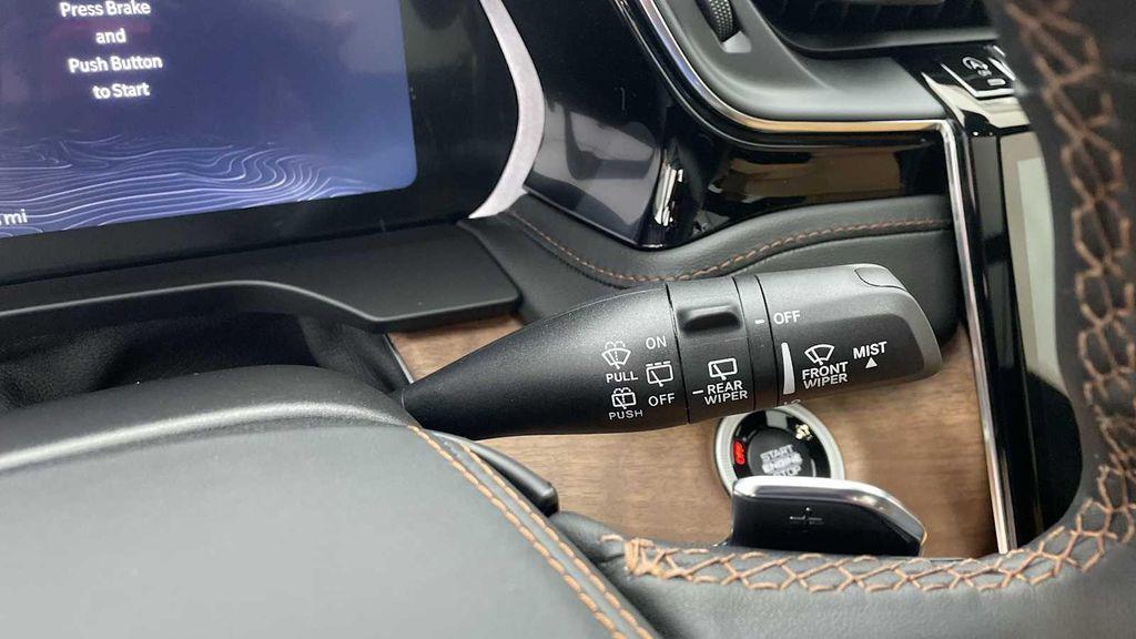 new 2025 Jeep Grand Cherokee L car, priced at $69,630