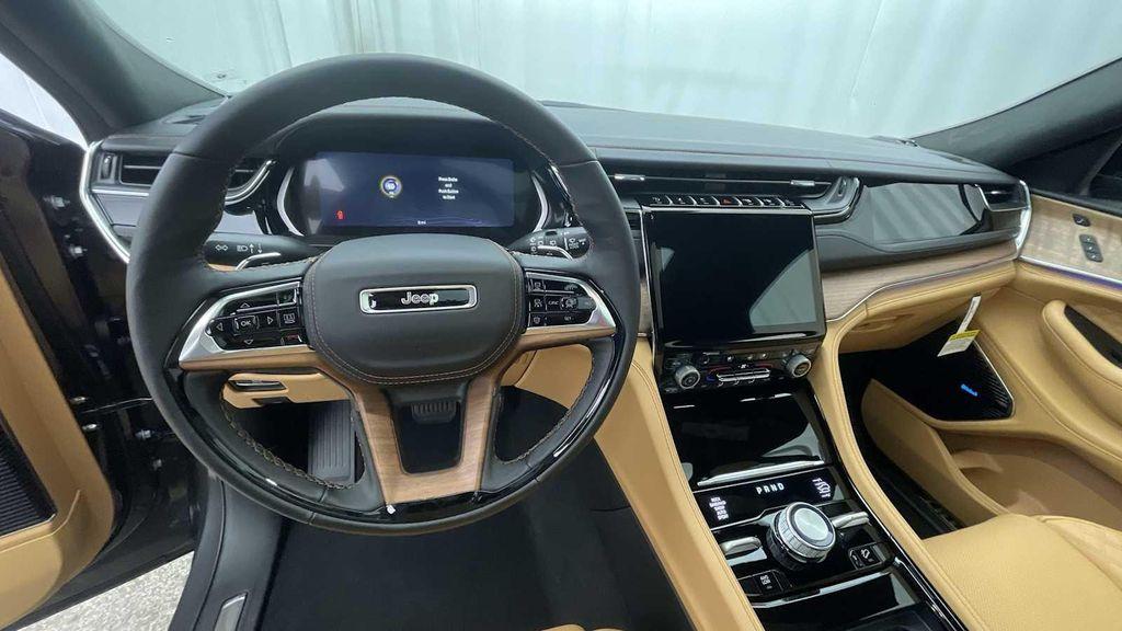 new 2025 Jeep Grand Cherokee L car, priced at $69,630
