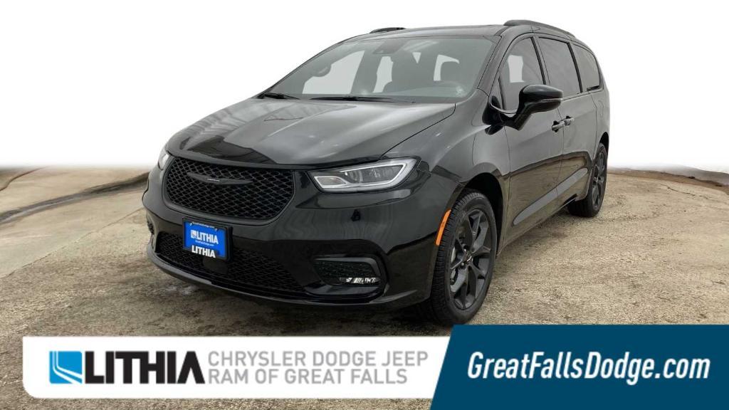 new 2024 Chrysler Pacifica car, priced at $49,240