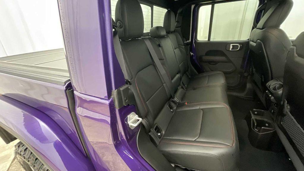 new 2026 Jeep Gladiator car, priced at $63,985