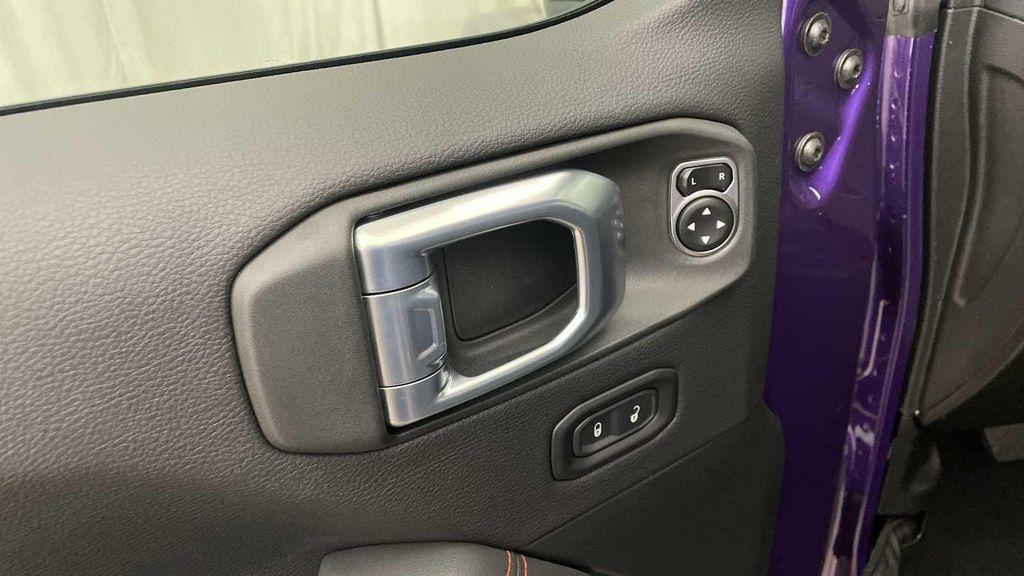 new 2026 Jeep Gladiator car, priced at $63,985