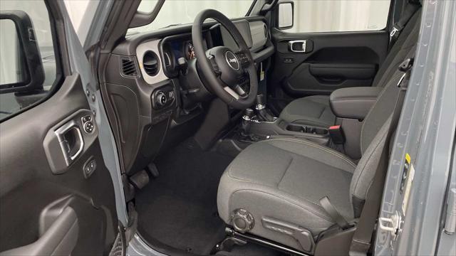 new 2025 Jeep Gladiator car, priced at $50,358