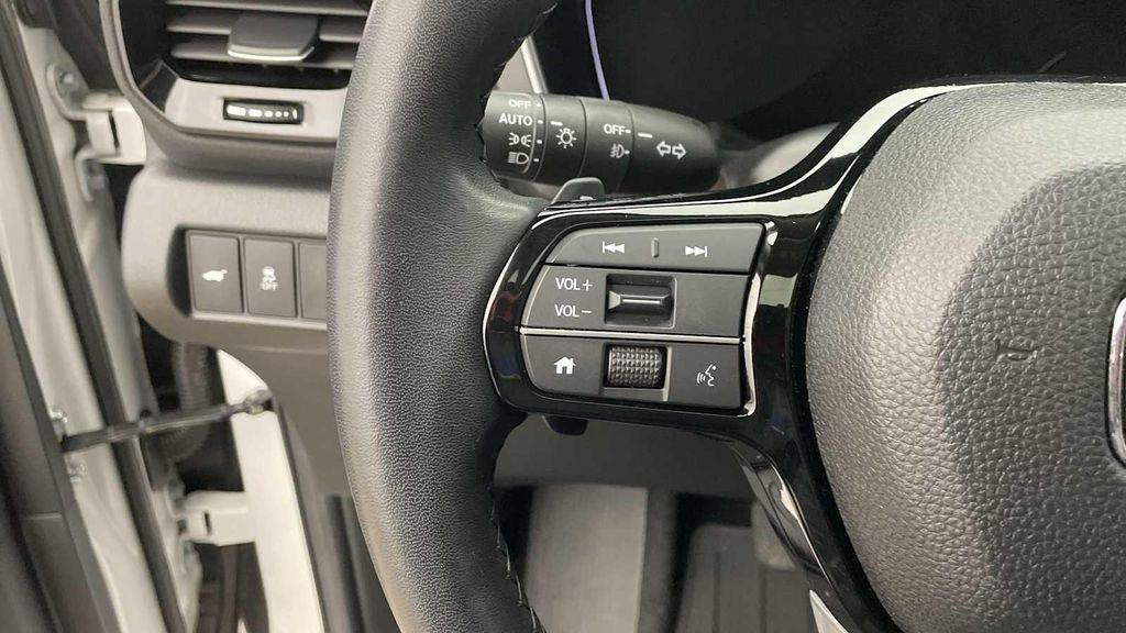 used 2024 Honda Pilot car, priced at $43,998