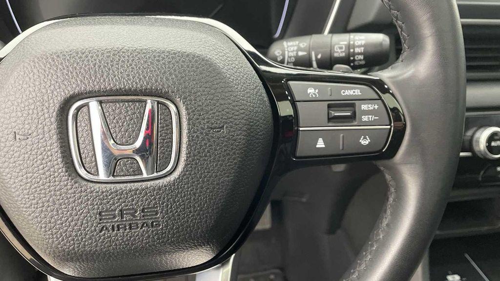 used 2024 Honda Pilot car, priced at $43,998