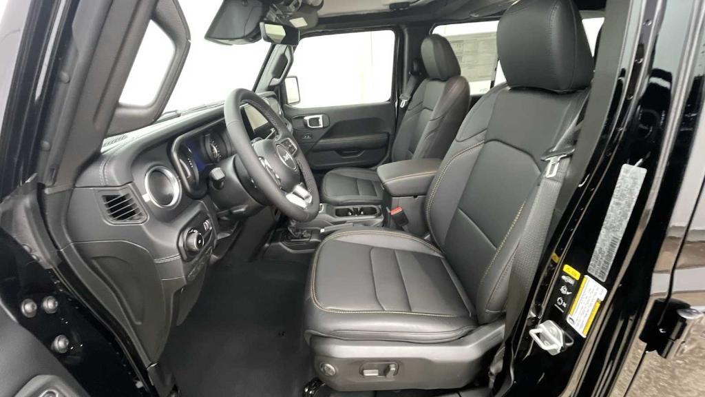 new 2026 Jeep Wrangler car, priced at $53,437