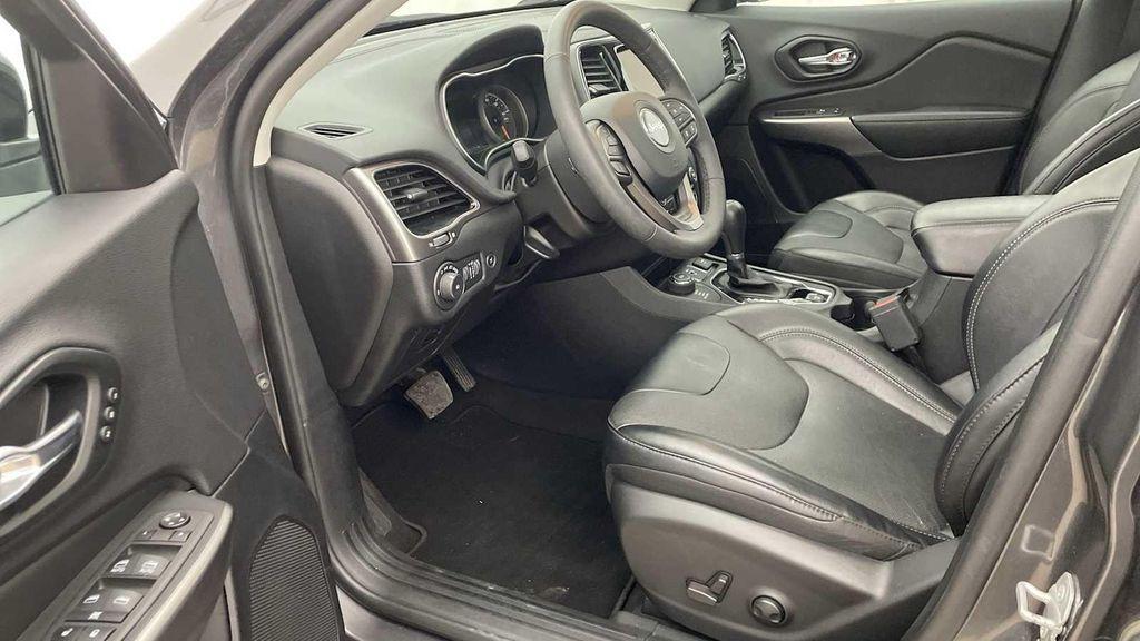 used 2022 Jeep Cherokee car, priced at $26,998