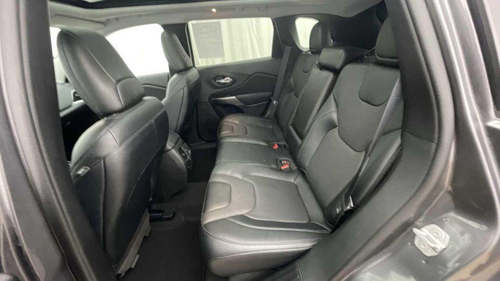 used 2022 Jeep Cherokee car, priced at $26,998