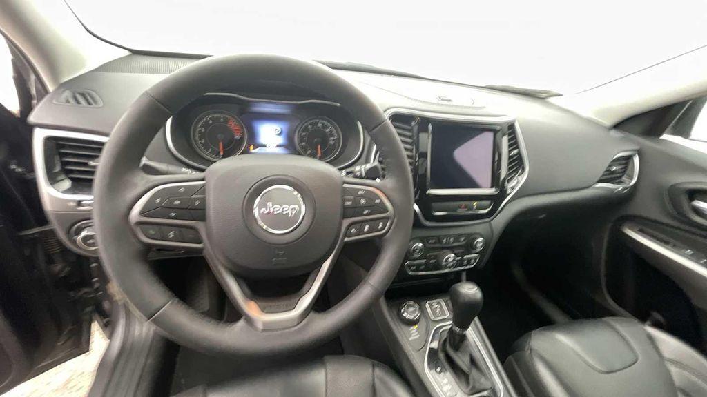used 2022 Jeep Cherokee car, priced at $26,998