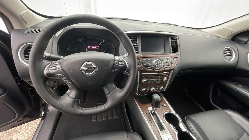 used 2020 Nissan Pathfinder car, priced at $24,998