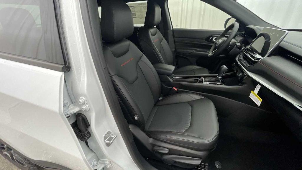 new 2026 Jeep Compass car, priced at $32,890