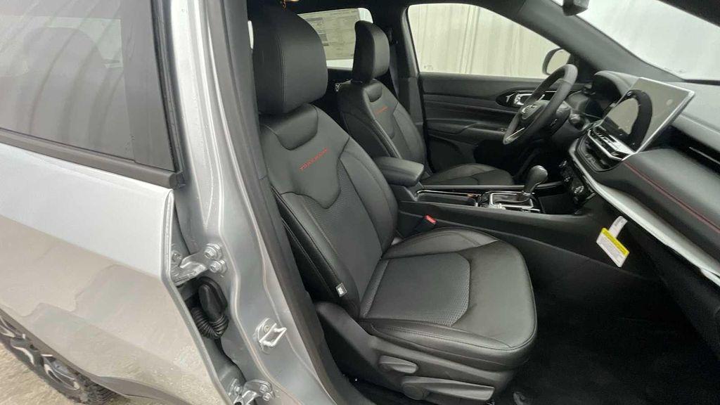 new 2026 Jeep Compass car, priced at $35,628