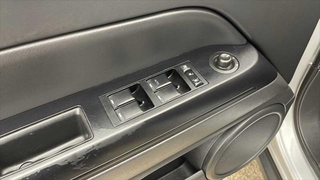 used 2014 Jeep Compass car, priced at $9,000