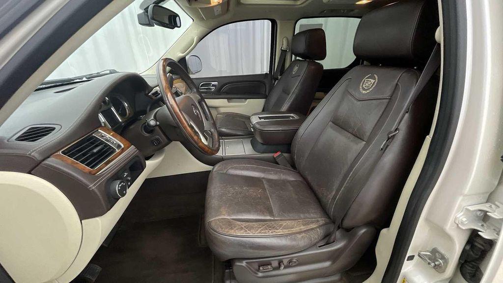 used 2013 Cadillac Escalade ESV car, priced at $16,998