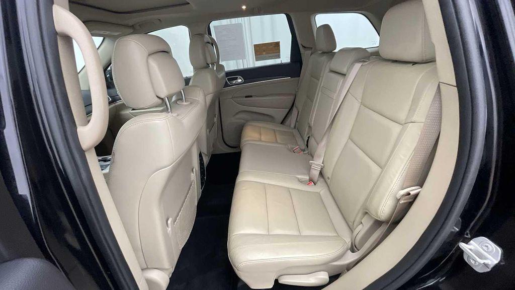 used 2021 Jeep Grand Cherokee car, priced at $27,998