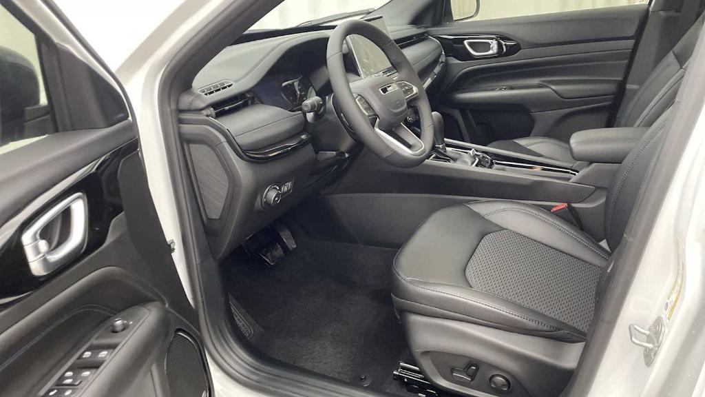 new 2026 Jeep Compass car, priced at $37,475