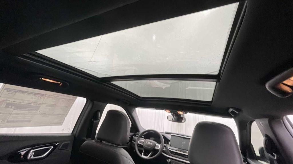 new 2025 Jeep Compass car, priced at $34,750