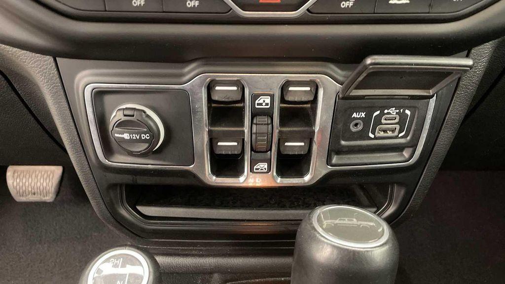 used 2023 Jeep Gladiator car, priced at $34,270